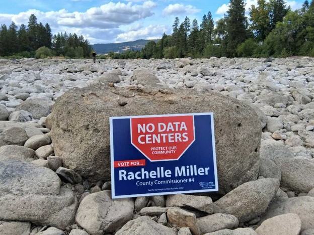 Visually proof of the reality: this is the dry Spokane River bed
